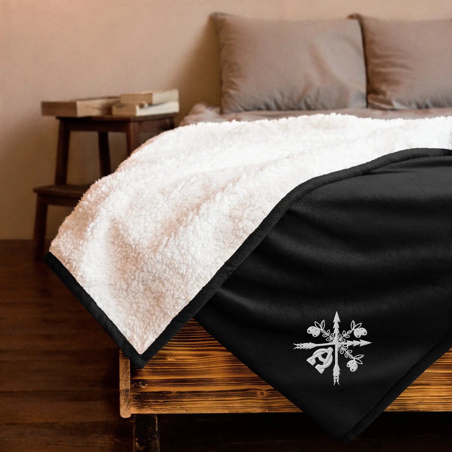 -A&O™- Premium Embroidered Sherpa Blanket - Image #5